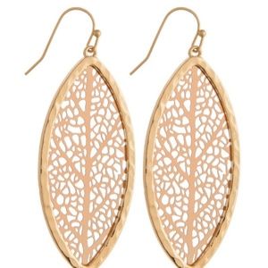 Teardrop earrings